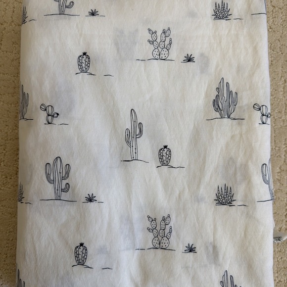 Tommy Hilfiger Other - Tommy Hilfiger Full Size - Deep Mattress Sheet Set - Navy And White Cactus Theme